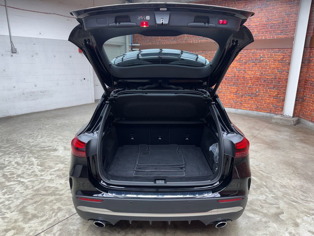 Certified 2024 Mercedes-Benz GLA 35 AMG 4MATIC image 26