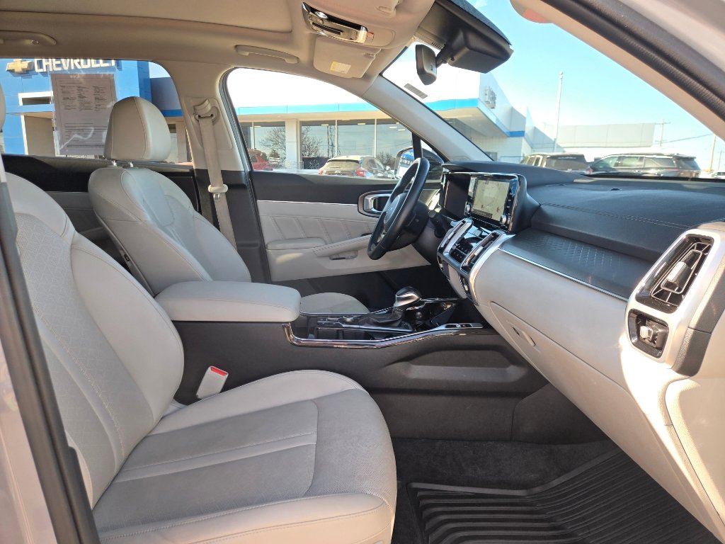 Used 2023 Kia Sorento SX image 14