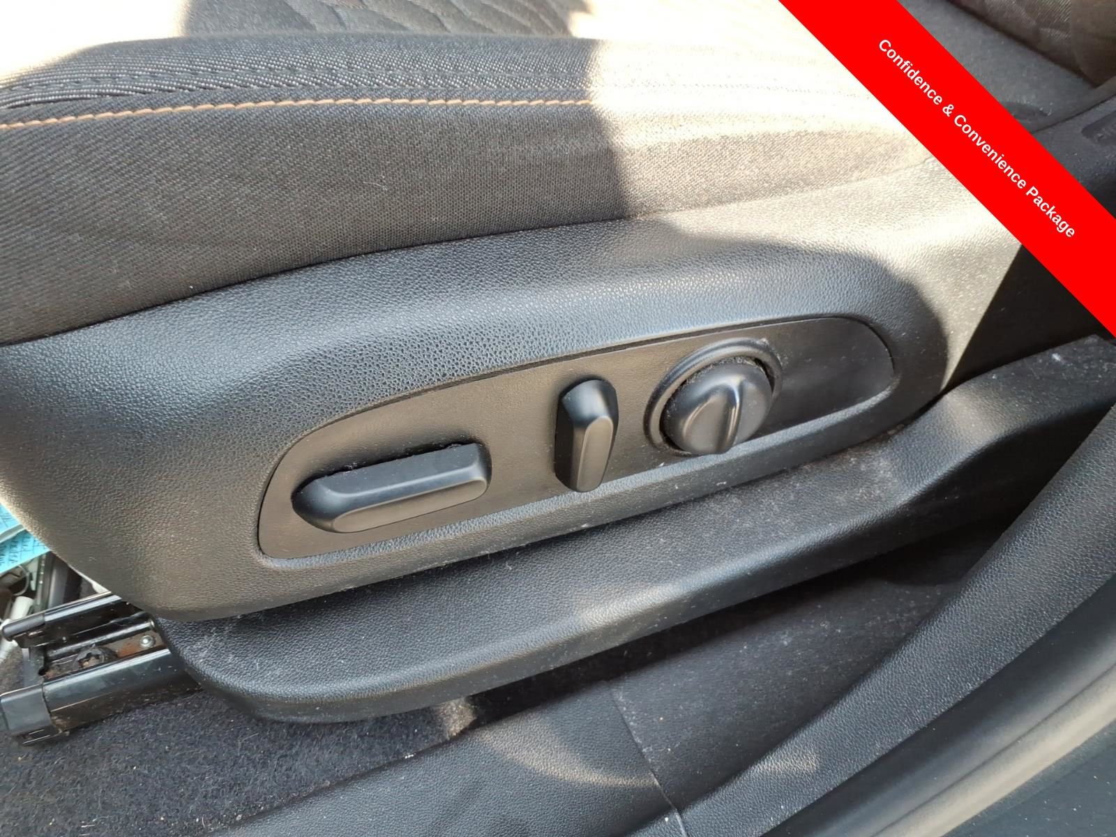 Used 2021 Chevrolet Equinox LT FWD image 15