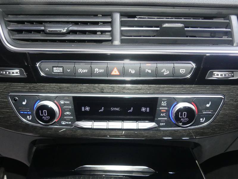 Used 2019 Audi Q7 3.0T Prestige w/ Prestige Package AWD/4WD image 41