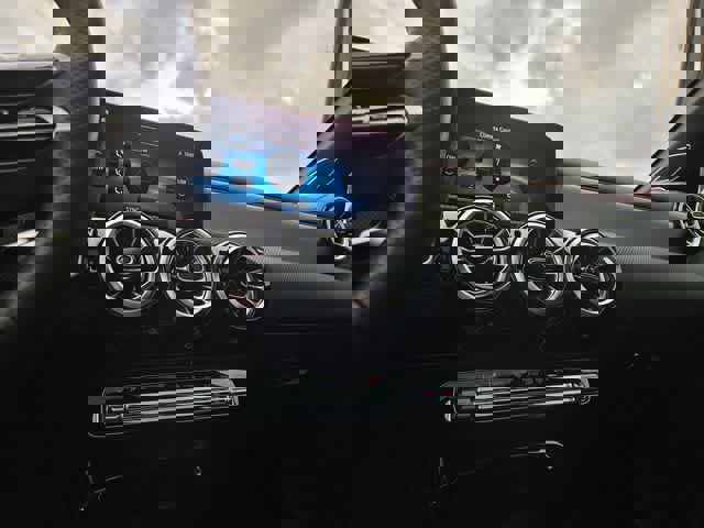 Used 2025 Mercedes-Benz CLA 35 AMG 4MATIC image 29