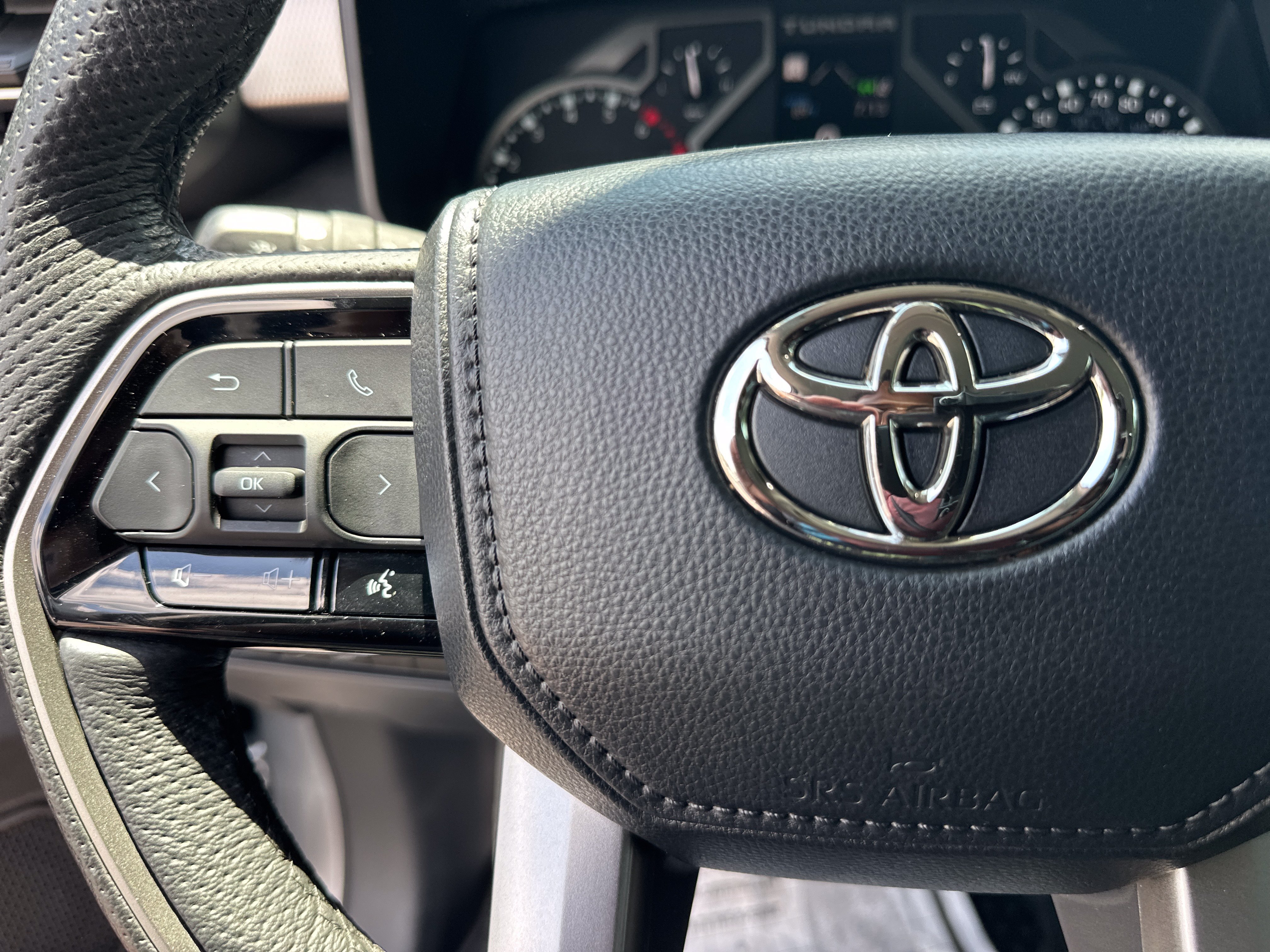 Used 2023 Toyota Tundra Limited AWD/4WD image 25