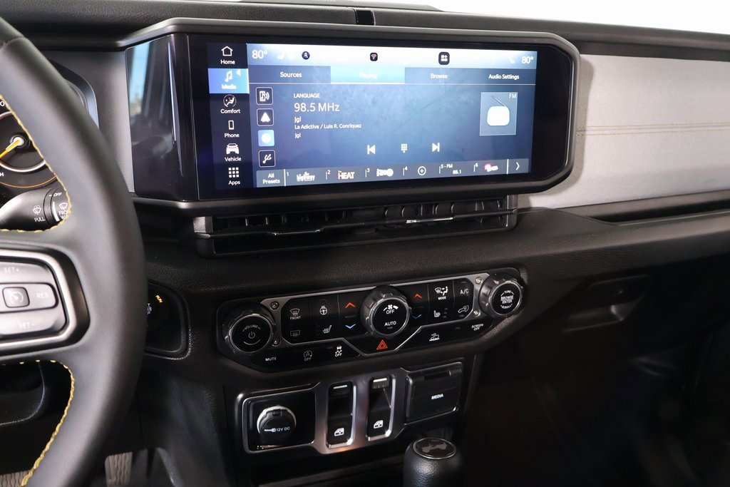 Used 2024 Jeep Wrangler Sport S image 5