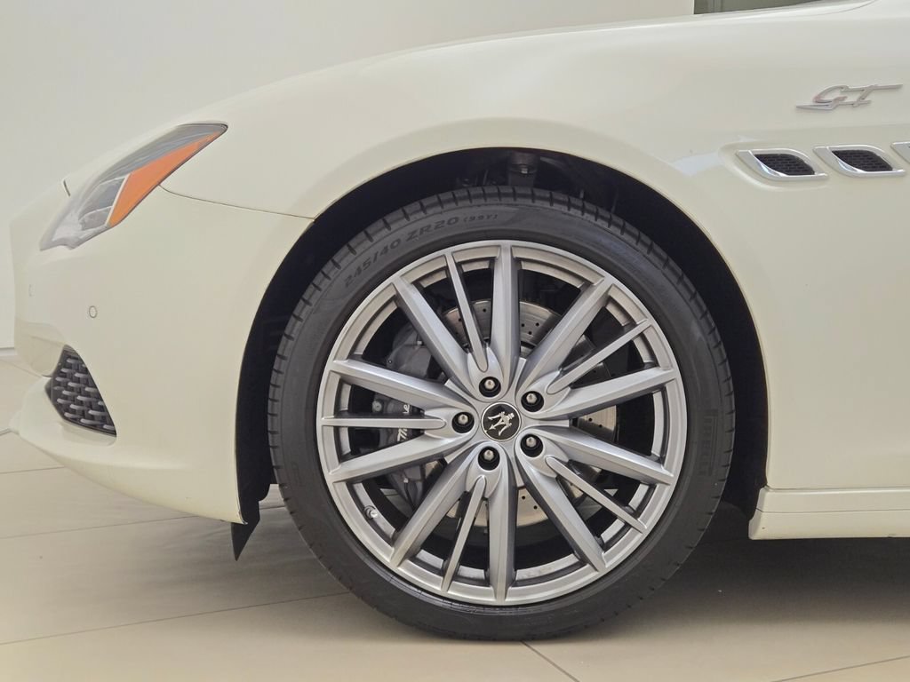 Used 2023 Maserati Quattroporte GT RWD image 13