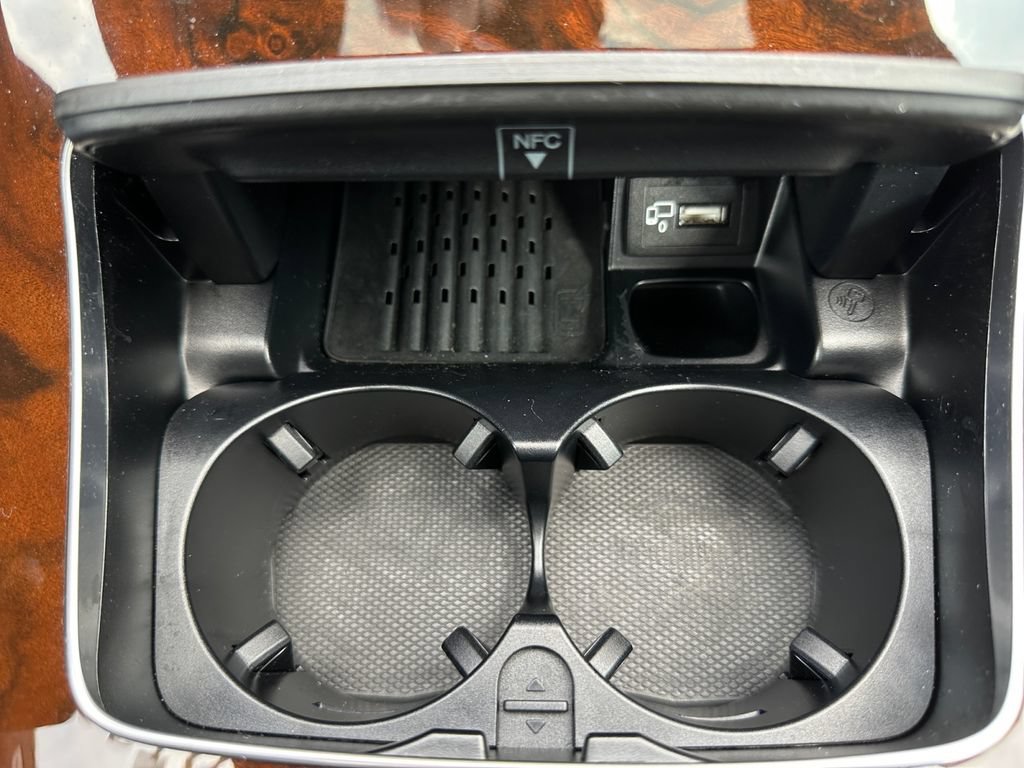 Used 2019 Mercedes-Benz E 300 4MATIC image 17