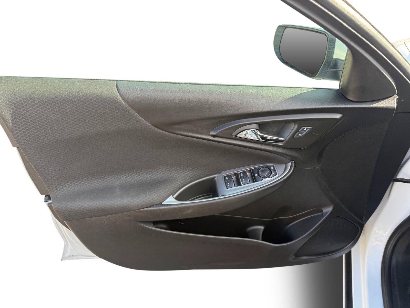 Used 2024 Chevrolet Malibu LT w/ Sport Edition FWD image 9