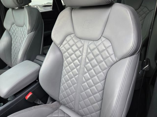 Used 2018 Audi SQ5 Premium Plus w/ Navigation Package image 15