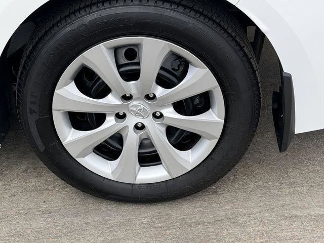 Certified 2025 Toyota Corolla LE FWD image 7