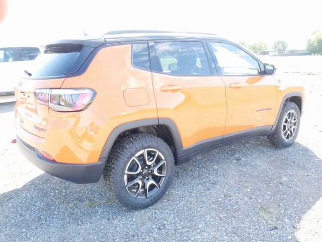 New 2026 Jeep Compass Trailhawk image 7