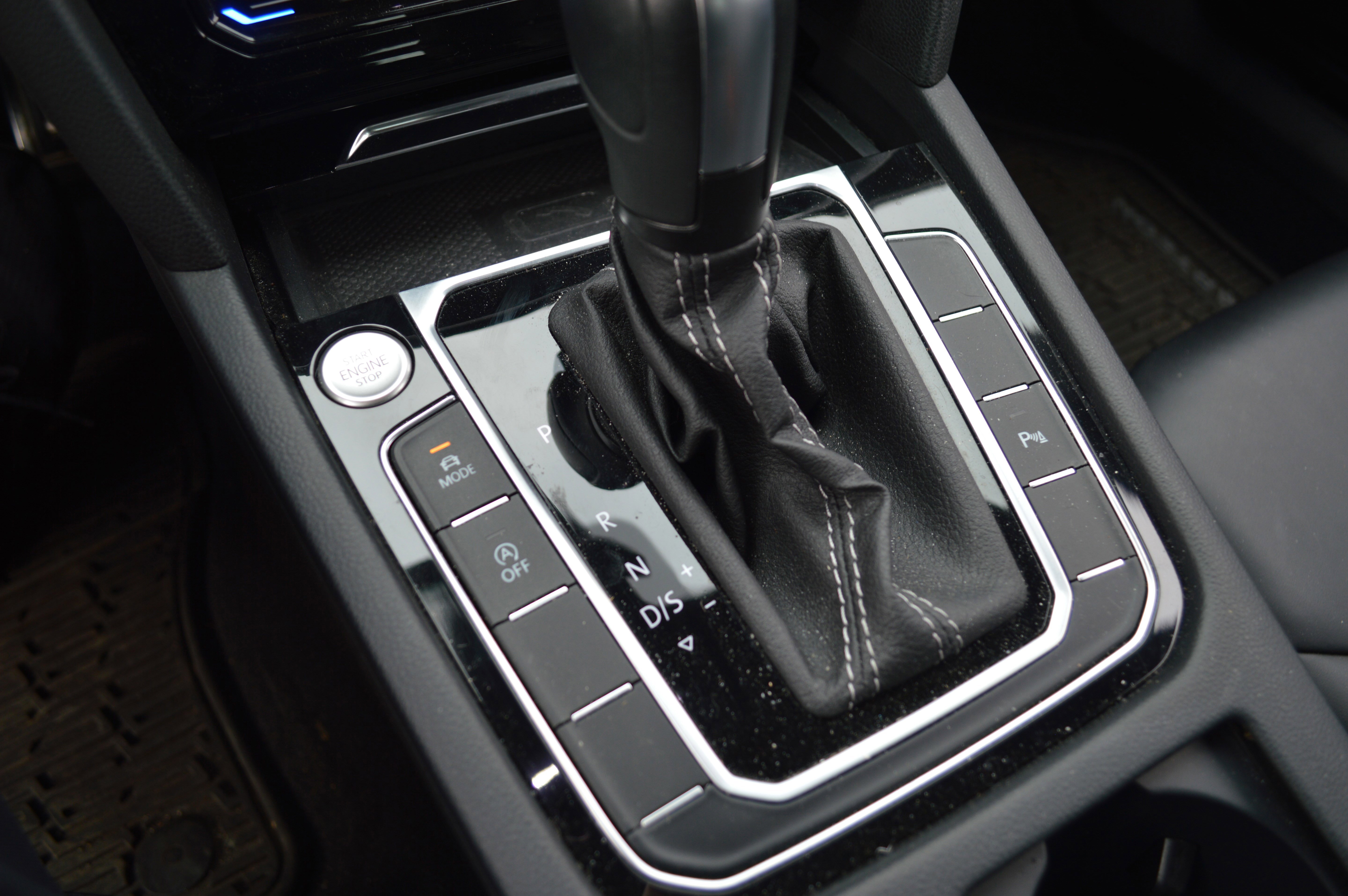 Used 2023 Volkswagen Arteon SEL image 23