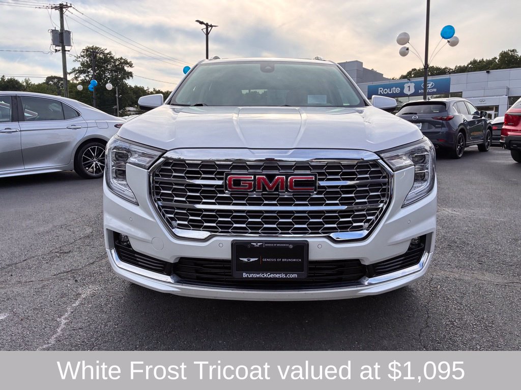 Used 2023 GMC Terrain Denali AWD/4WD image 2