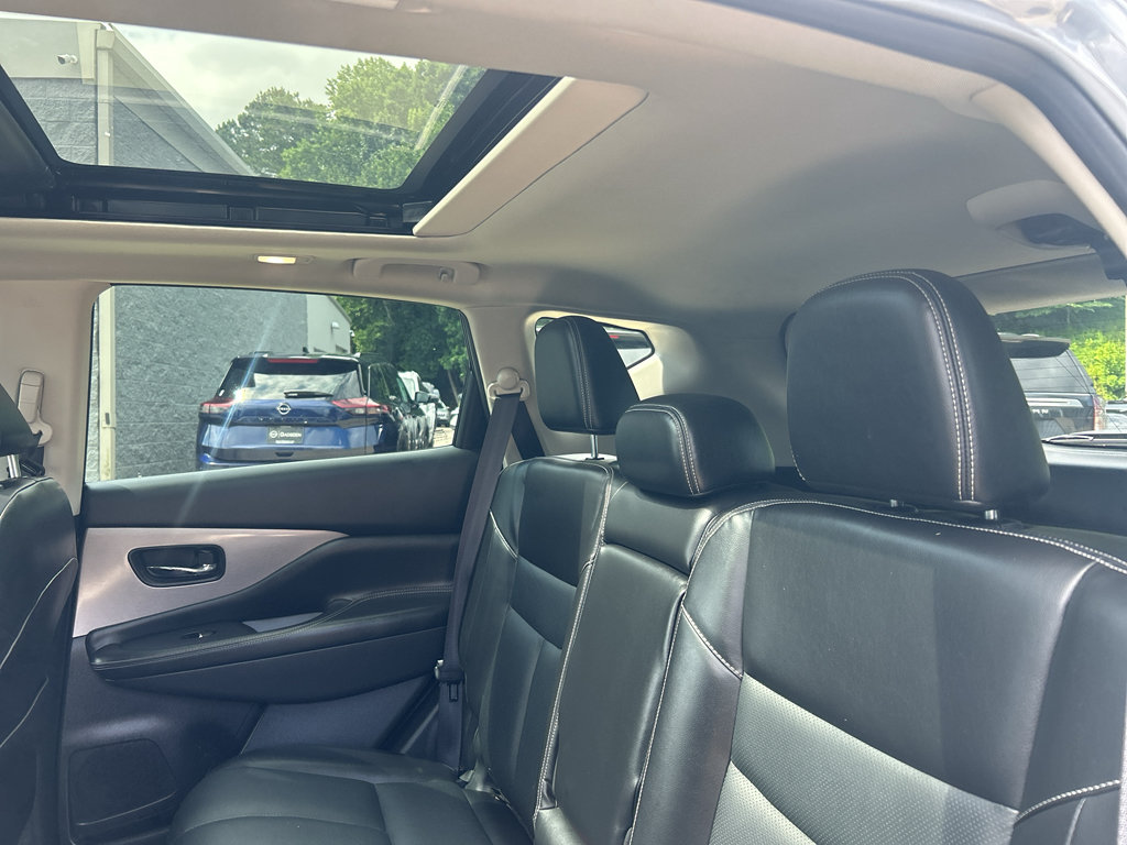 Used 2021 Nissan Murano SL w/ SL Moonroof Package FWD image 11