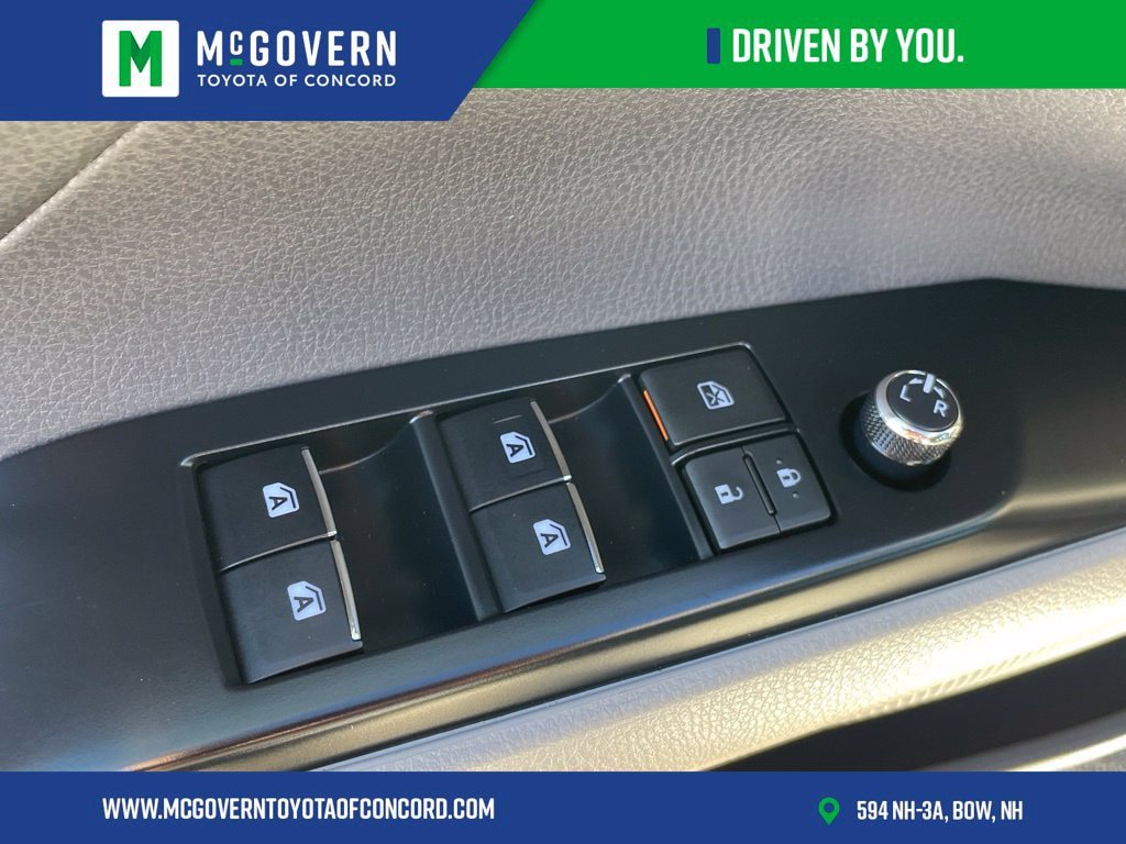 Used 2019 Toyota Camry XLE FWD image 15