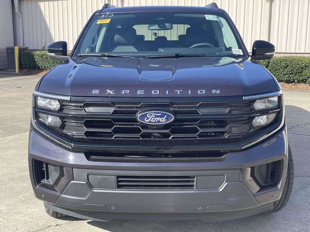 New 2025 Ford Expedition Max Active image 8