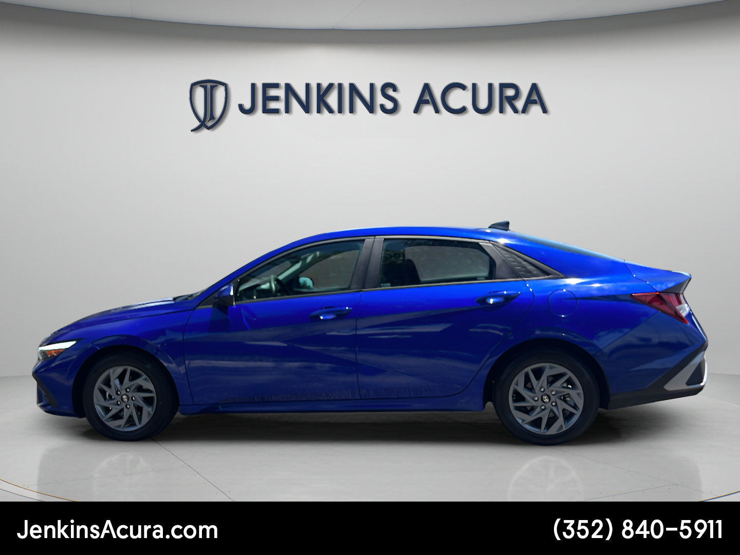 Used 2024 Hyundai Elantra SEL FWD image 4