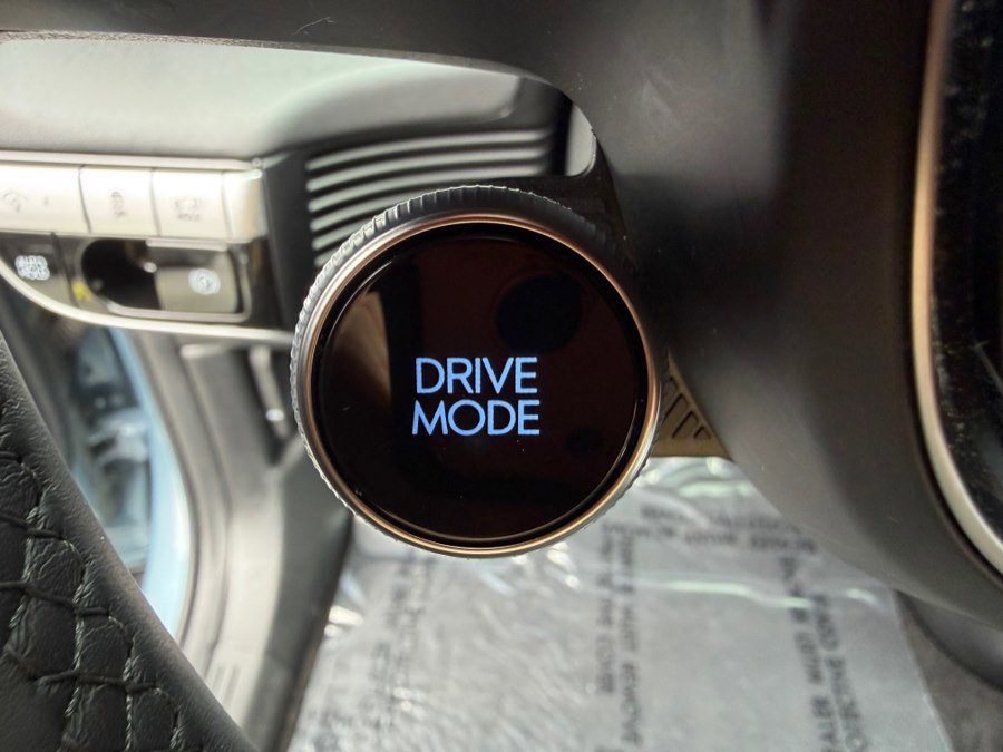 Used 2023 Hyundai Ioniq 5 Limited AWD/4WD image 19