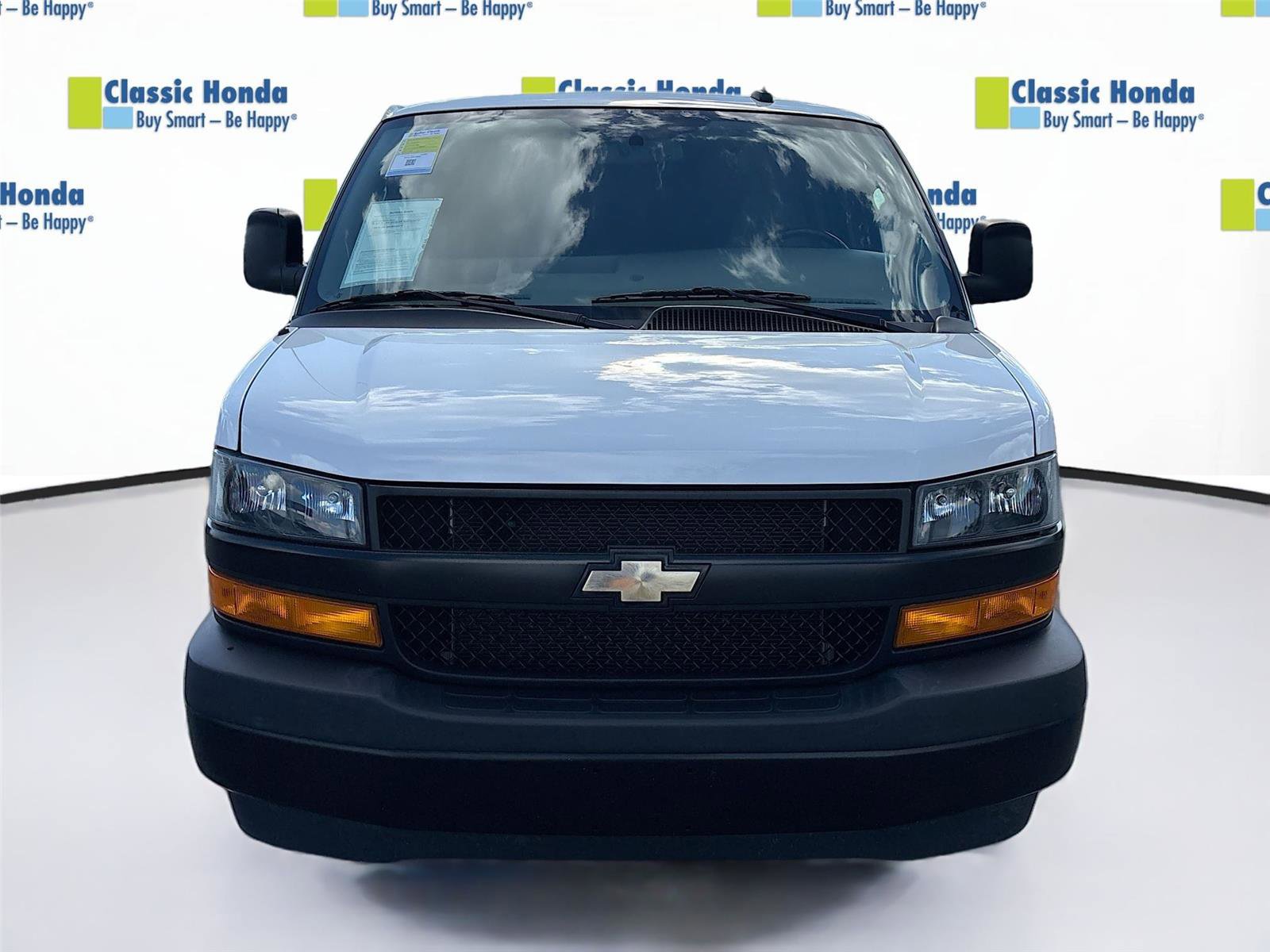Used 2023 Chevrolet Express 2500 w/ Driver Convenience Package image 2