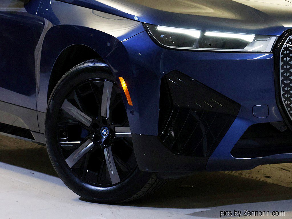 Certified 2024 BMW iX xDrive50 w/ Premium Package image 3