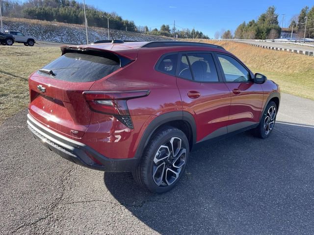 New 2026 Chevrolet Trax RS w/ Sunroof Package image 7