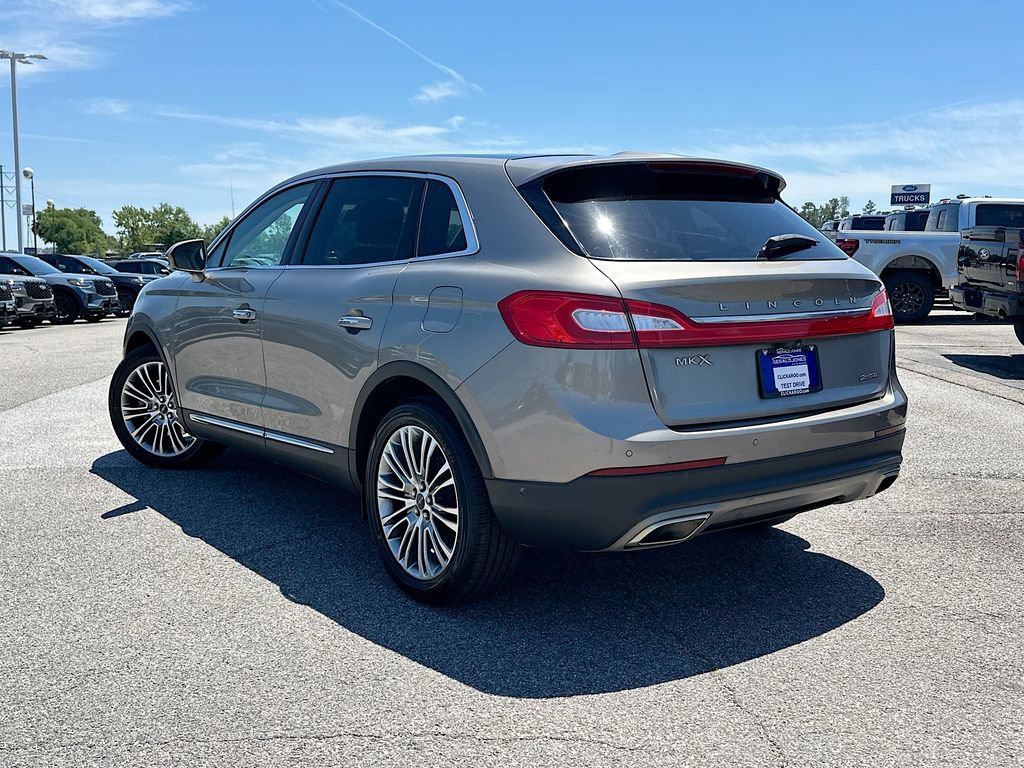 Used 2016 Lincoln MKX Reserve w/ Technology Package FWD image 6