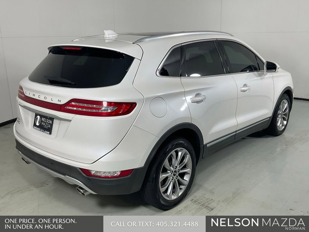 Used 2019 Lincoln MKC Select w/ Select Plus Package FWD image 6