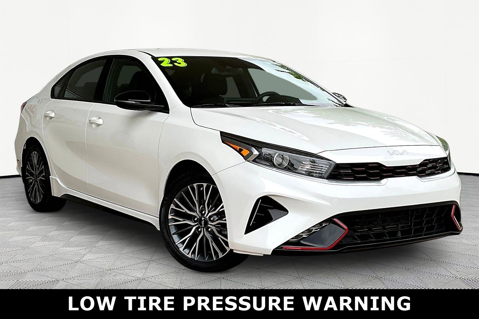Used 2023 Kia Forte GT-Line FWD image 3