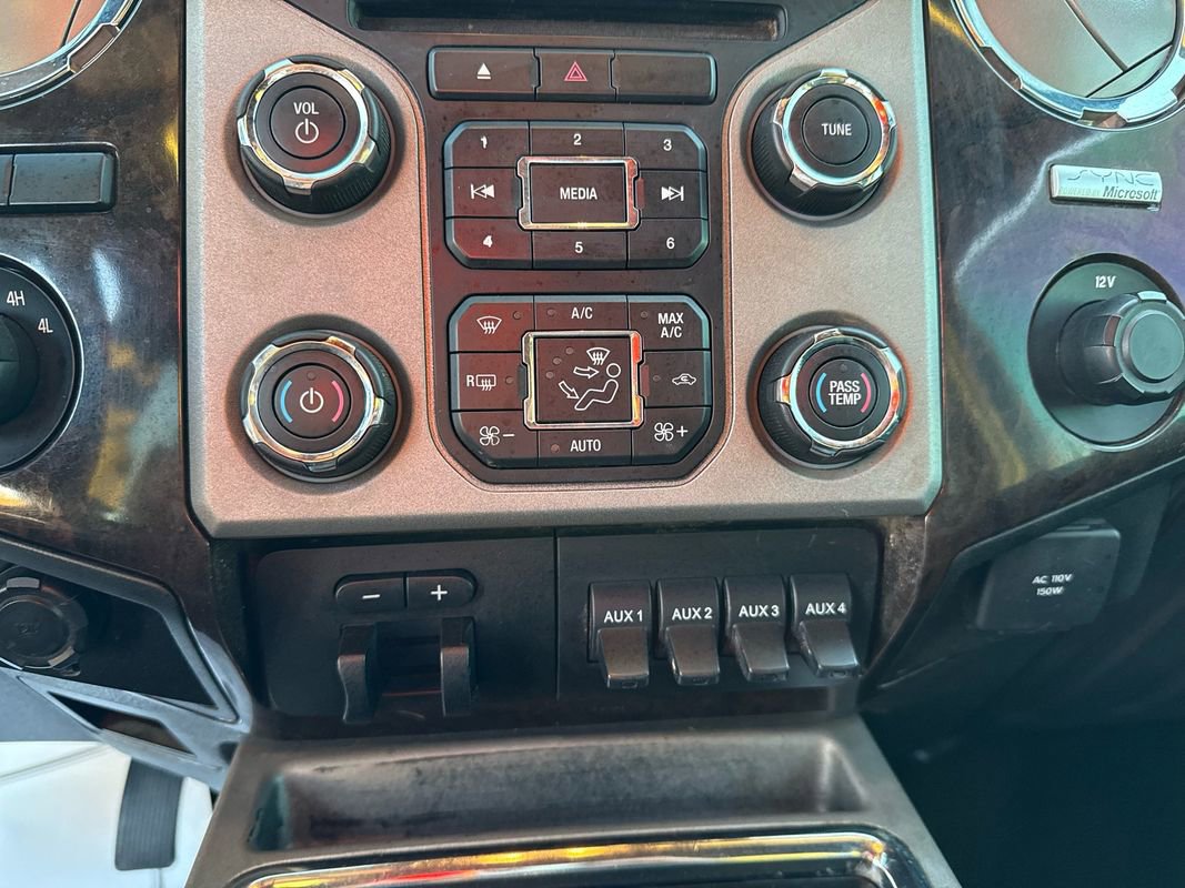 Used 2013 Ford F350 Platinum w/ FX4 Off Road Pkg AWD/4WD image 33