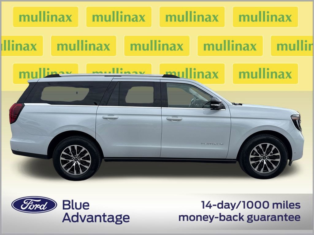 Used 2025 Ford Expedition Max Platinum AWD/4WD image 2
