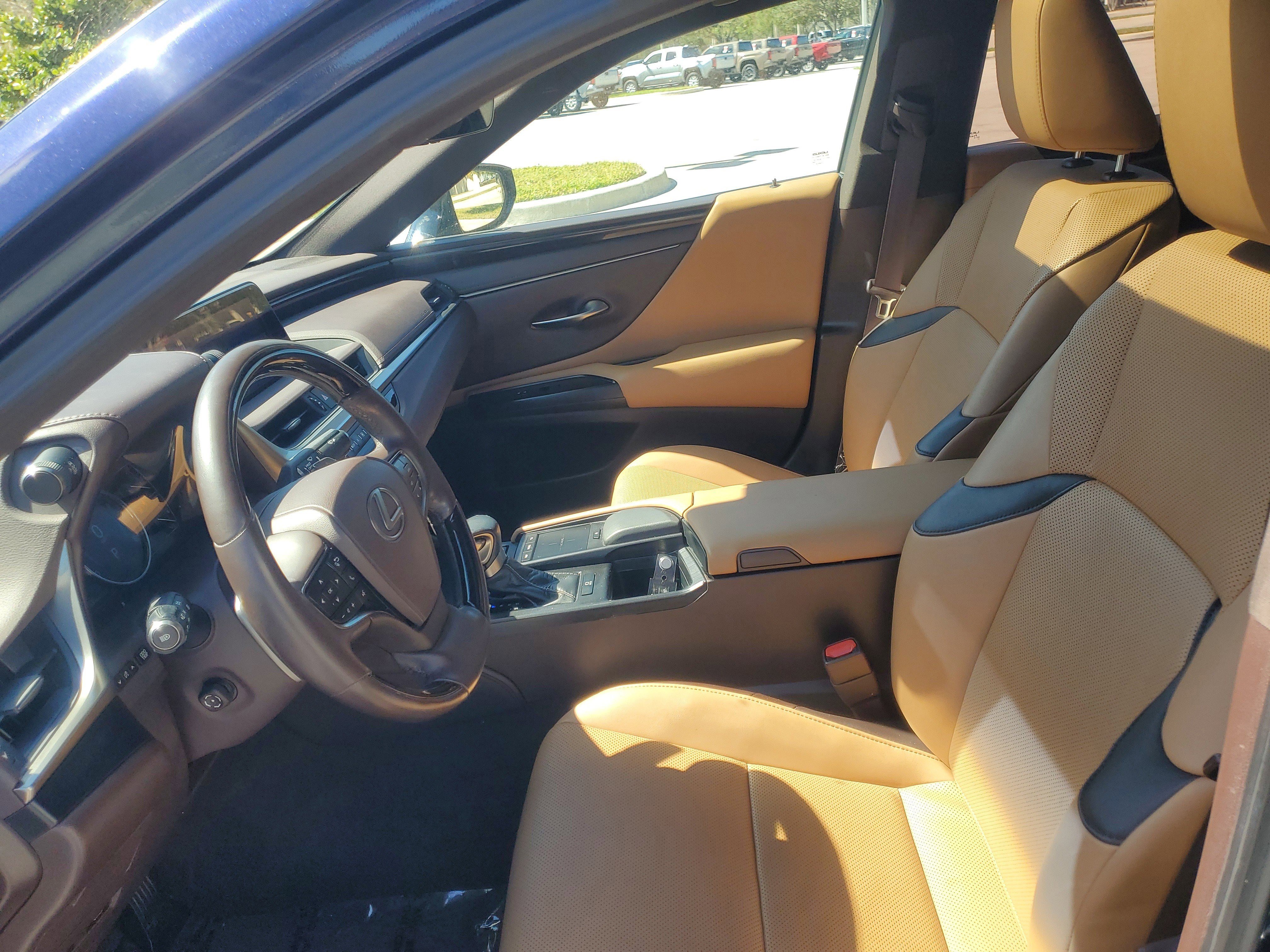 Used 2020 Lexus ES 350 w/ Premium Package FWD image 16