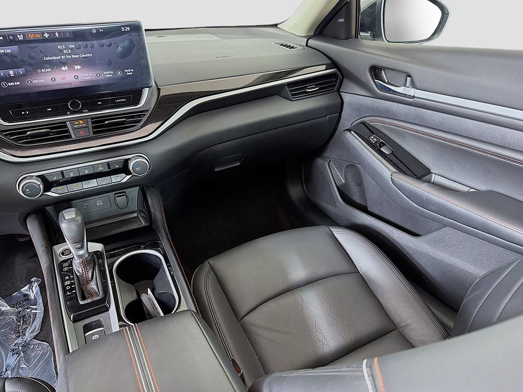 Used 2023 Nissan Altima 2.5 SR w/ SR Premium Package AWD/4WD image 26