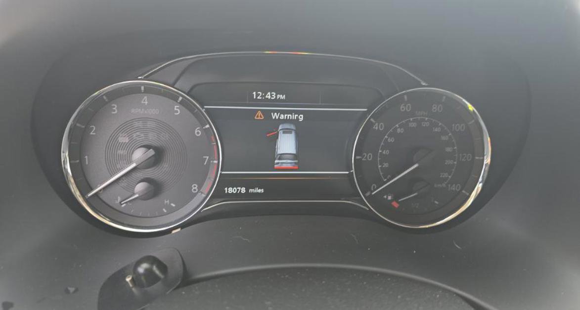 Used 2024 INFINITI QX80 Luxe w/ Cargo Package image 11