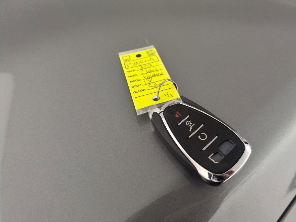 Used 2023 Chevrolet Equinox LT image 30