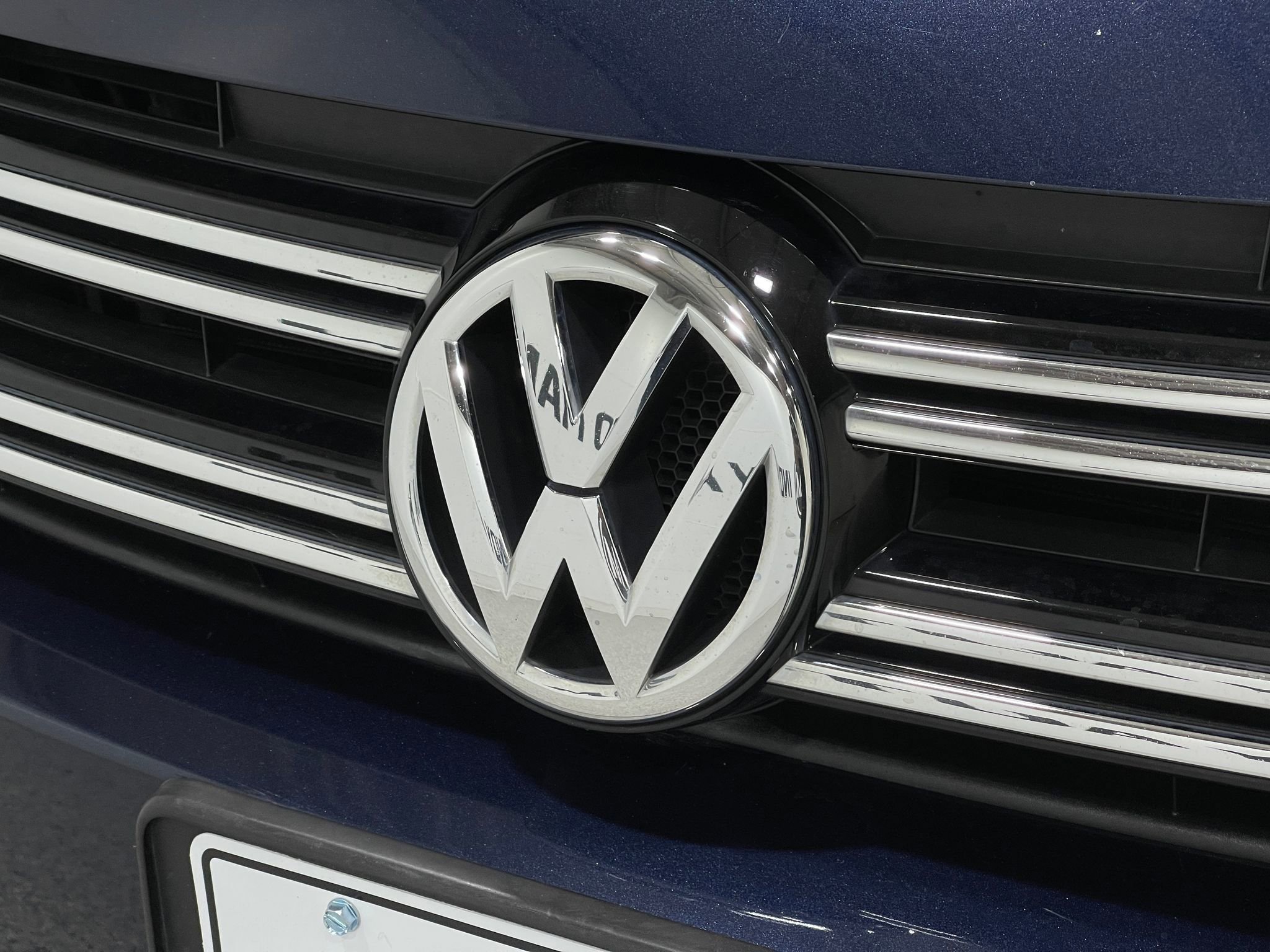 Used 2016 Volkswagen Tiguan SE image 36