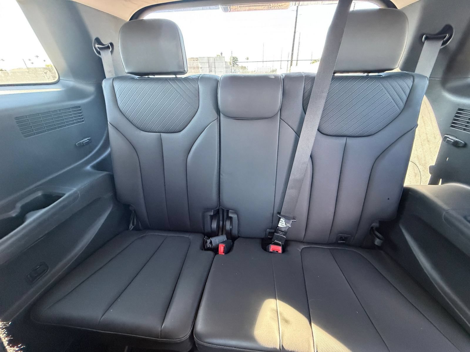 Used 2025 Hyundai Palisade SEL FWD image 31
