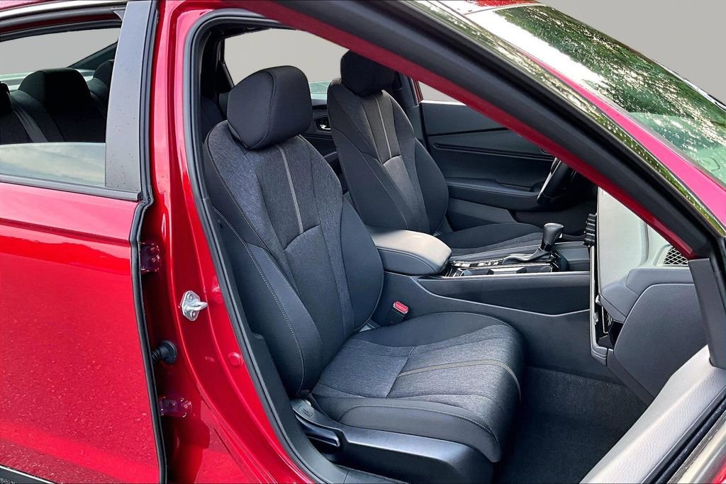 Used 2025 Honda Accord Sport image 20