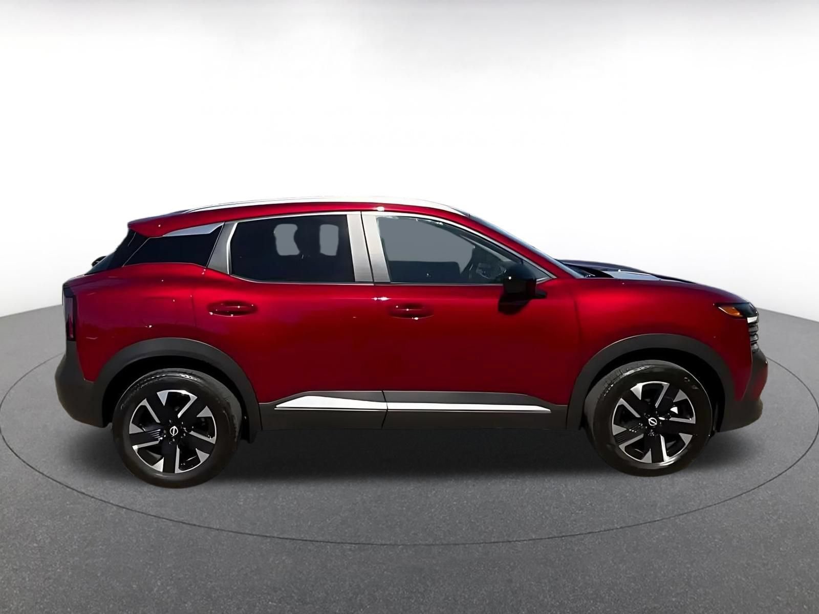 Used 2026 Nissan Kicks SV w/ Cold Weather Package AWD/4WD image 15