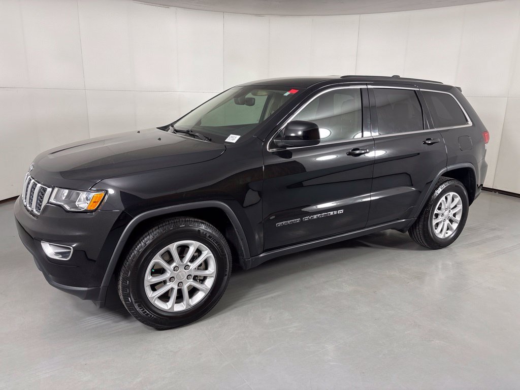 Used 2022 Jeep Grand Cherokee Laredo E RWD image 4