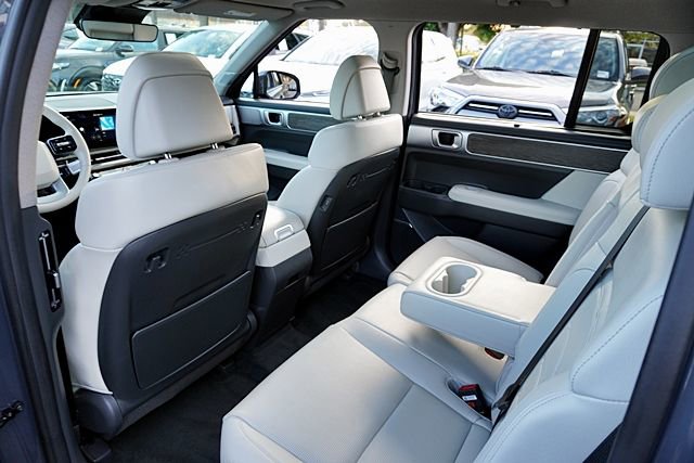 Certified 2024 Hyundai Santa Fe Limited image 19