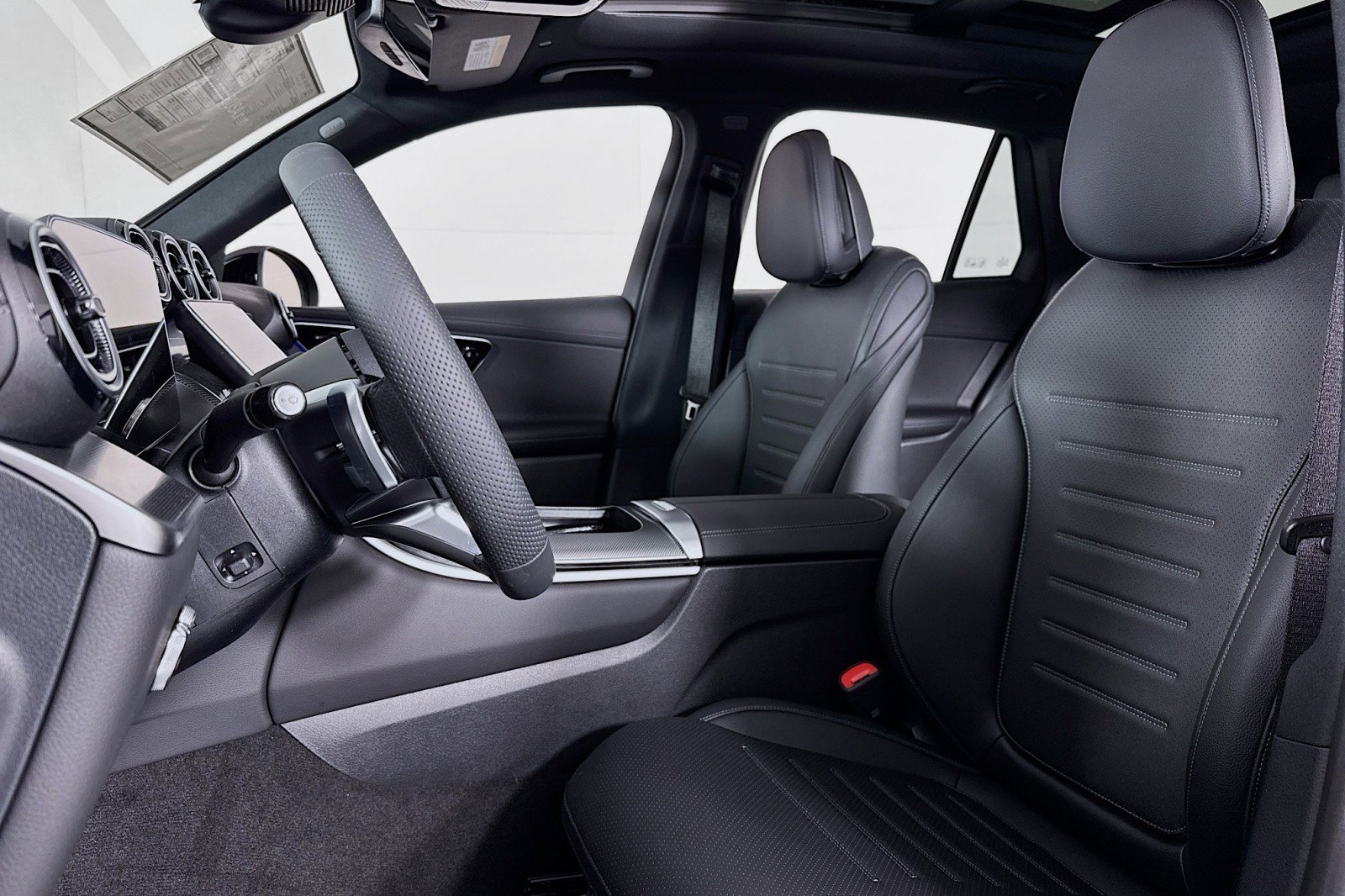 New 2026 Mercedes-Benz GLC 300 image 16