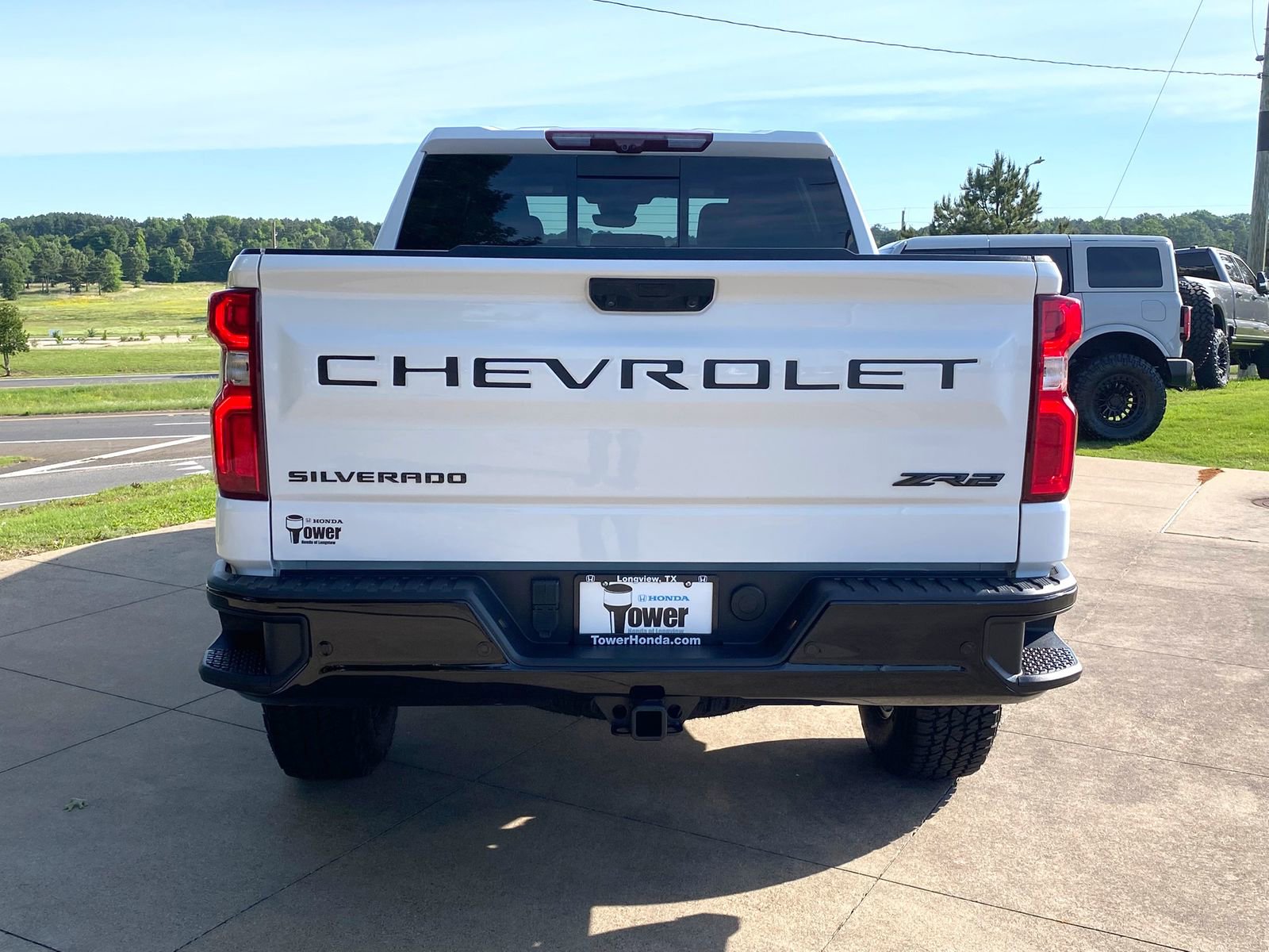 Used 2024 Chevrolet Silverado 1500 ZR2 w/ Technology Package AWD/4WD image 5