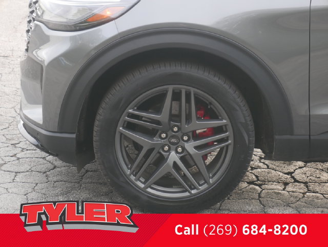 Used 2025 Ford Explorer ST AWD/4WD image 47