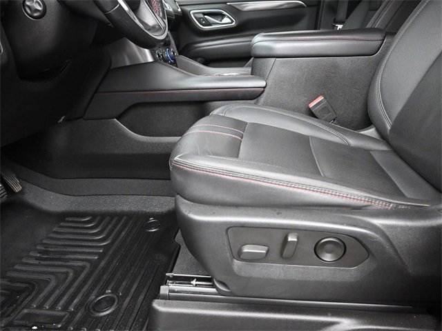 Used 2022 Chevrolet Suburban RST w/ Sport Performance Package image 15