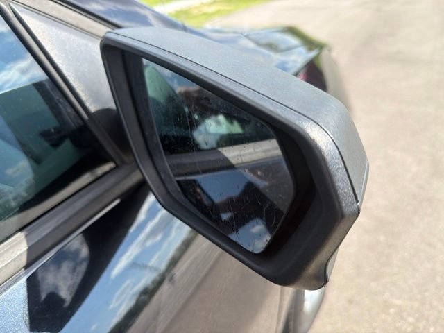 Used 2020 Chevrolet Equinox LS FWD image 6
