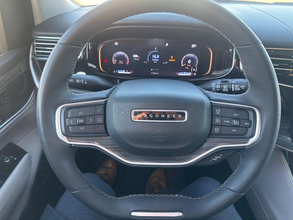 Used 2022 Jeep Wagoneer Series III w/ Premium Group I image 11