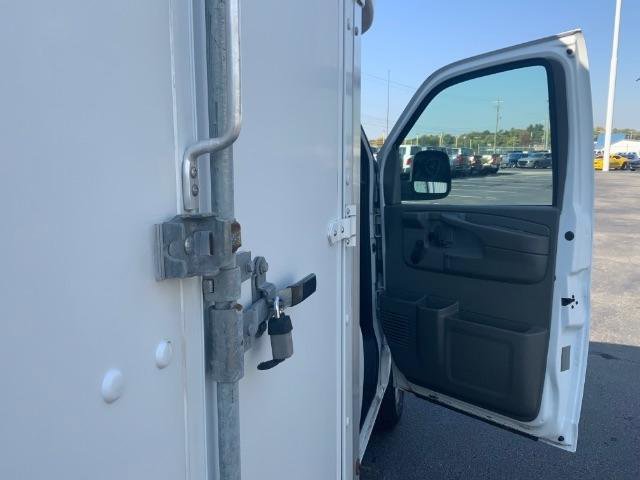 Used 2013 GMC Savana 3500 image 17