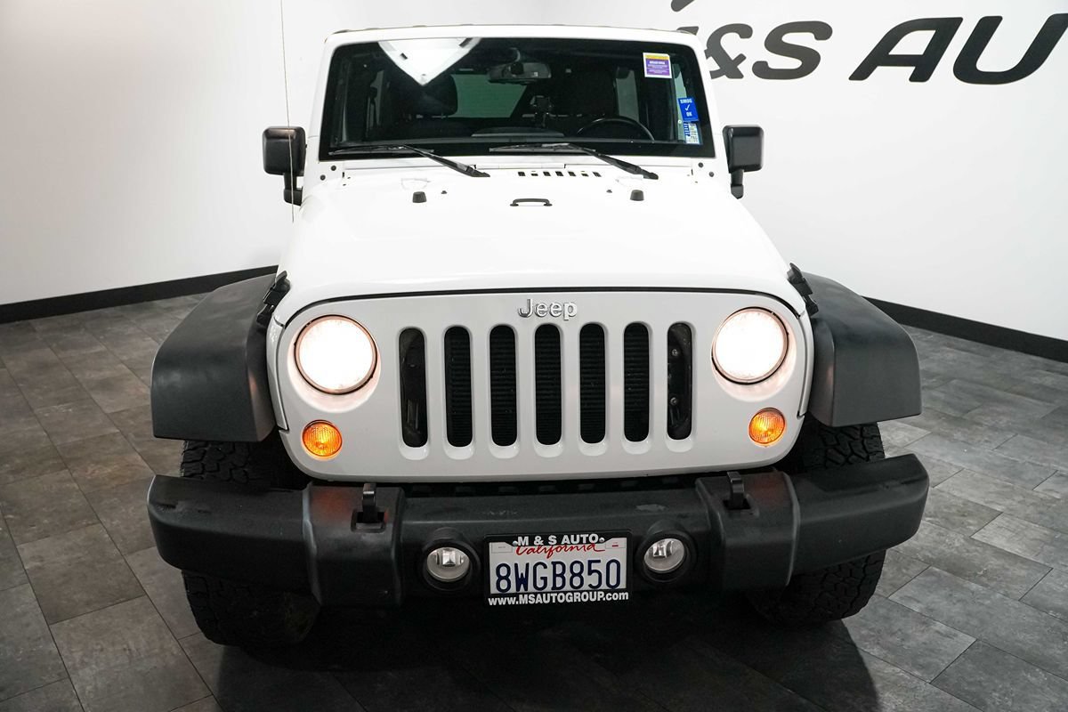 Used 2017 Jeep Wrangler Unlimited Sport w/ Quick Order Package 24S AWD/4WD image 8