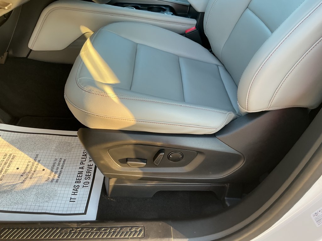 New 2026 Ford Explorer Active w/ Active Comfort Package AWD/4WD image 13