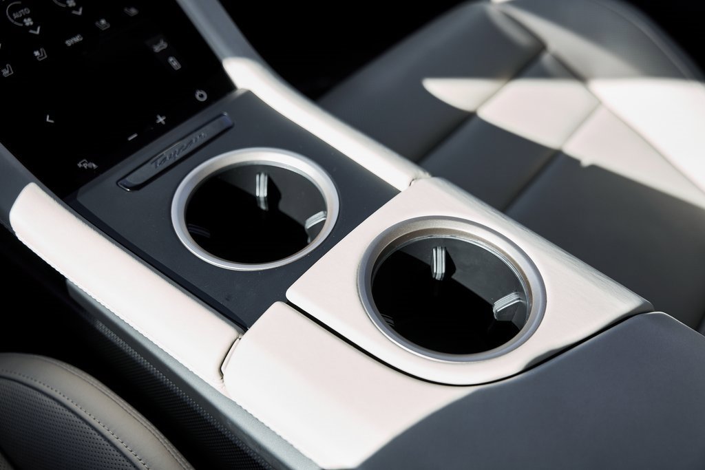 Used 2020 Porsche Taycan Turbo S image 66