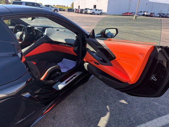 Used 2025 Chevrolet Corvette E-Ray w/ Stealth Interior Trim Package AWD/4WD image 22