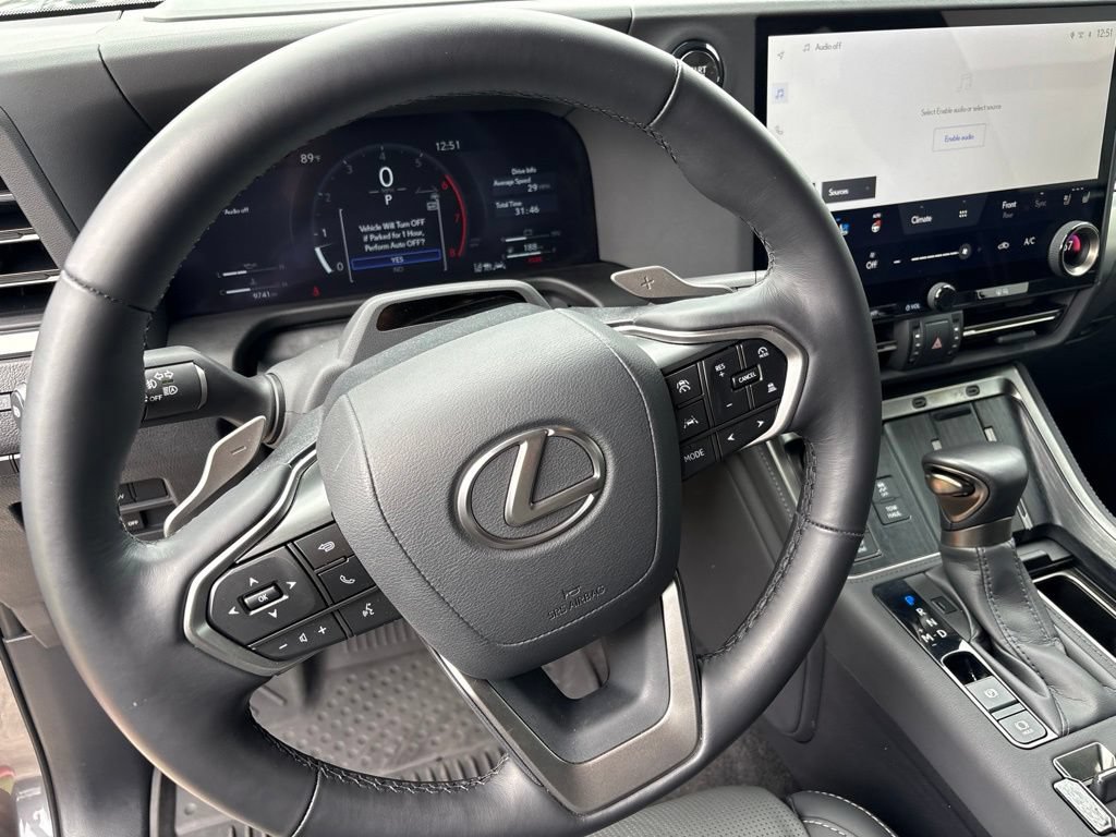 Certified 2025 Lexus GX 550 w/ Cold Area Package AWD/4WD image 13